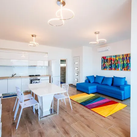 The Secret Diamond Apartman