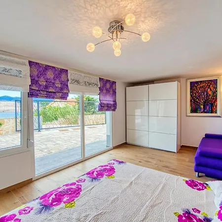 The Secret Diamond *