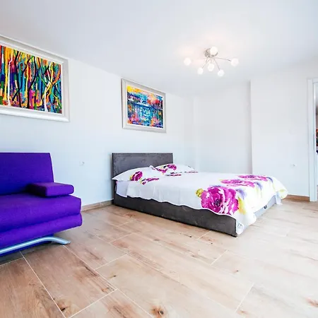 The Secret Diamond *