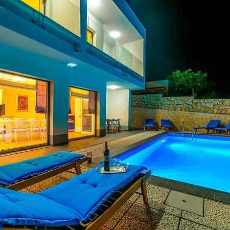 The Secret Diamond *