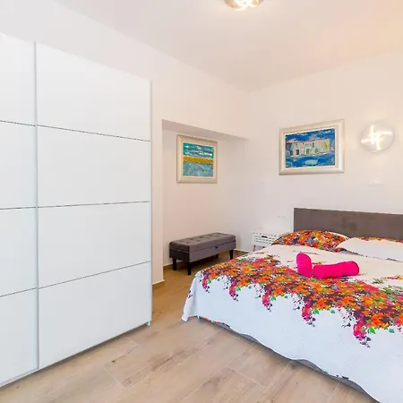 The Secret Diamond Kolan