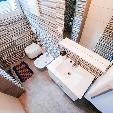 The Secret Diamond *