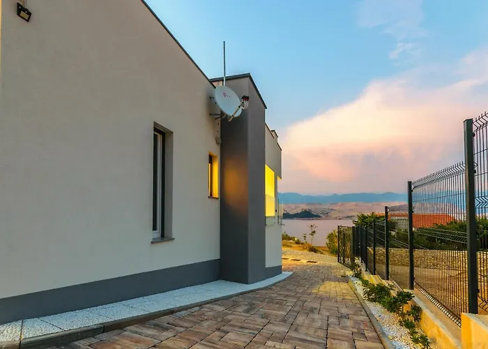 The Secret Diamond *