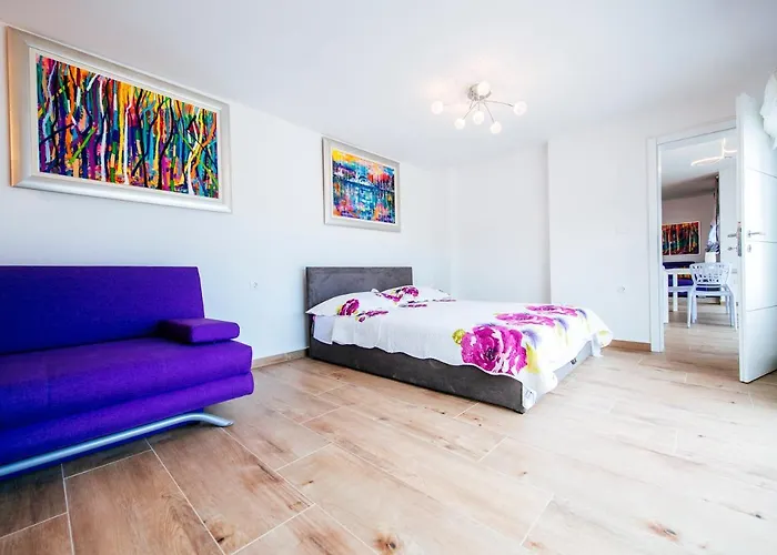 The Secret Diamond *