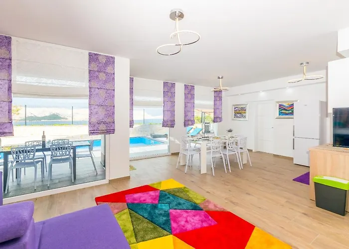 The Secret Diamond شقة كولان